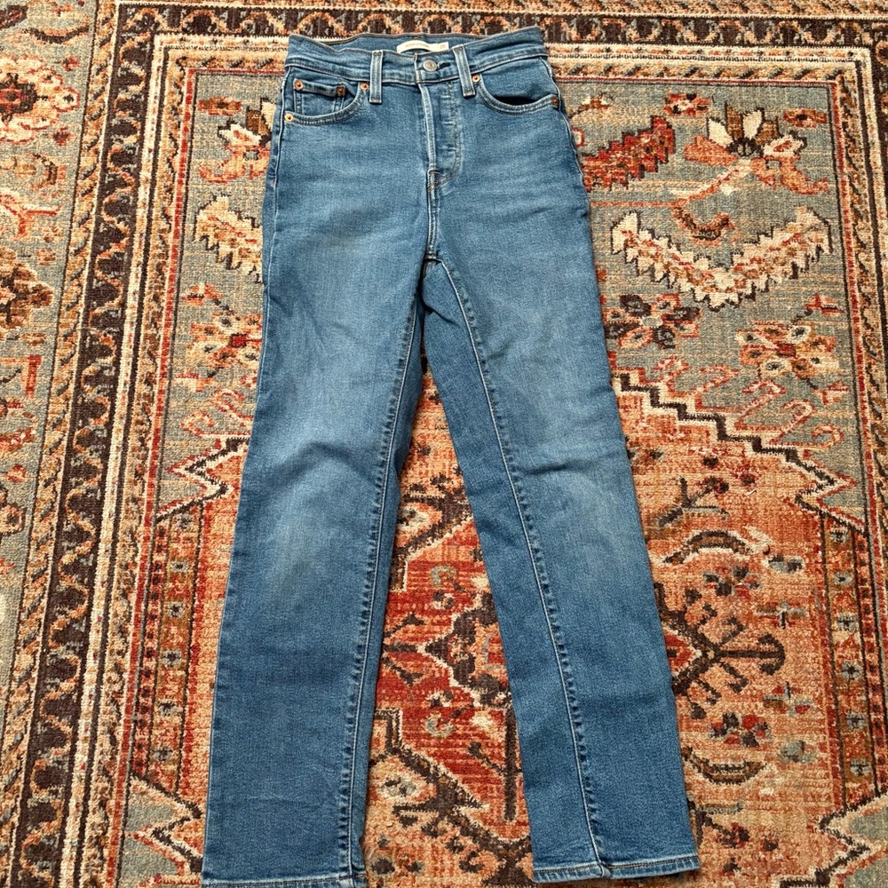 Levi's Wedgie Straight